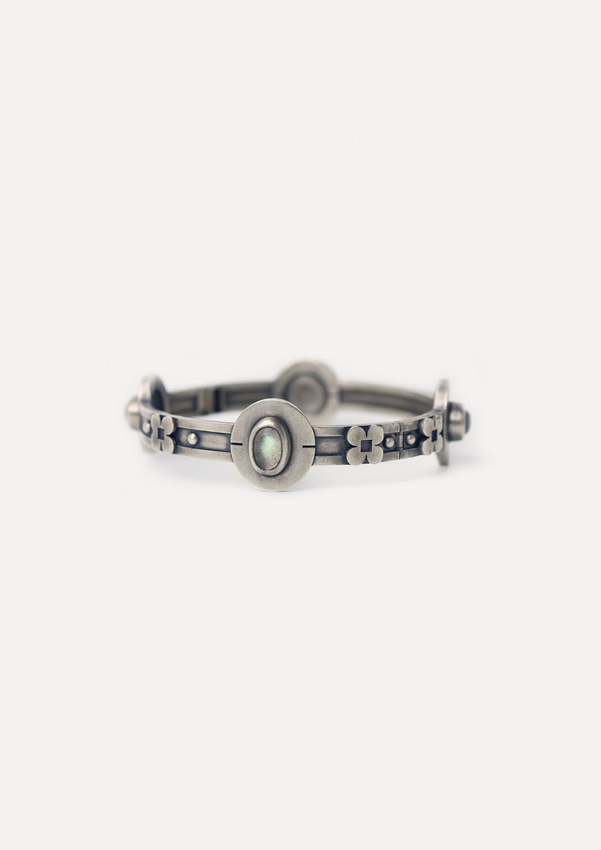 LITTLE FLOWER BANGLE