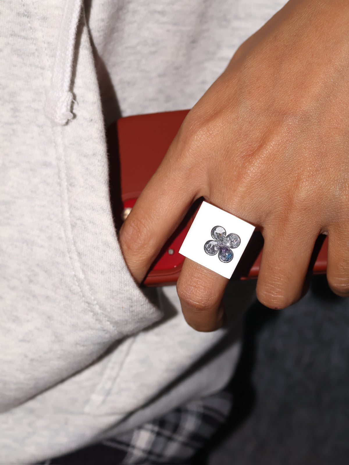 Sparkly Flower Glass Box Ring