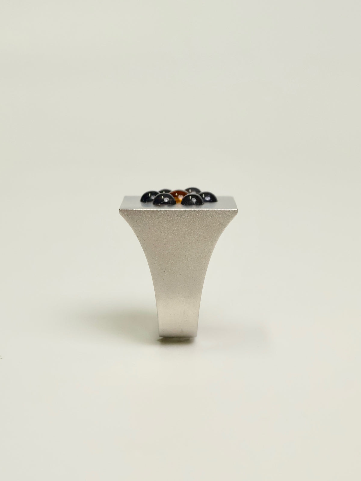 Cheeky Flower Ring