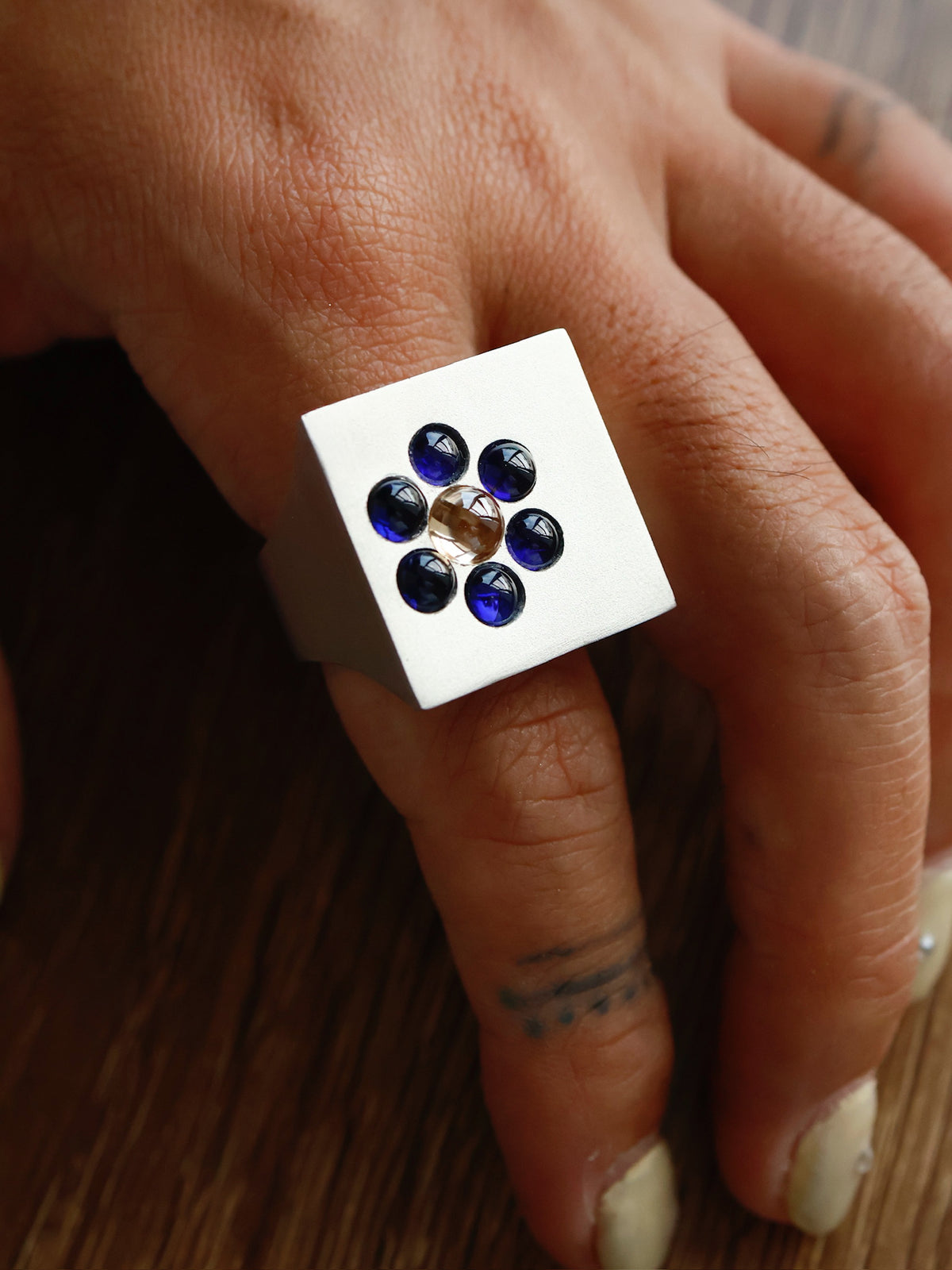 Cheeky Flower Ring