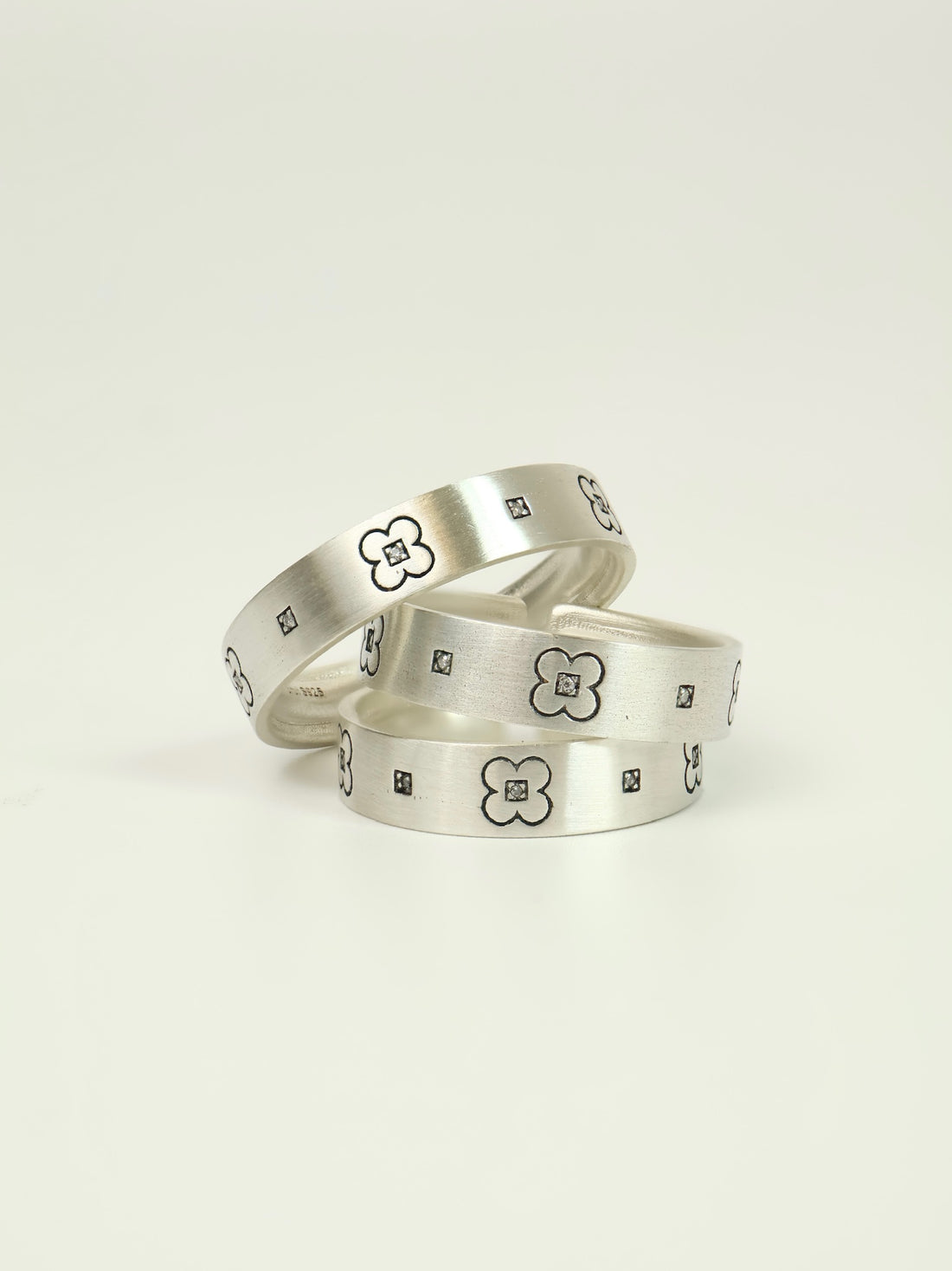 Quiet Flower Ring