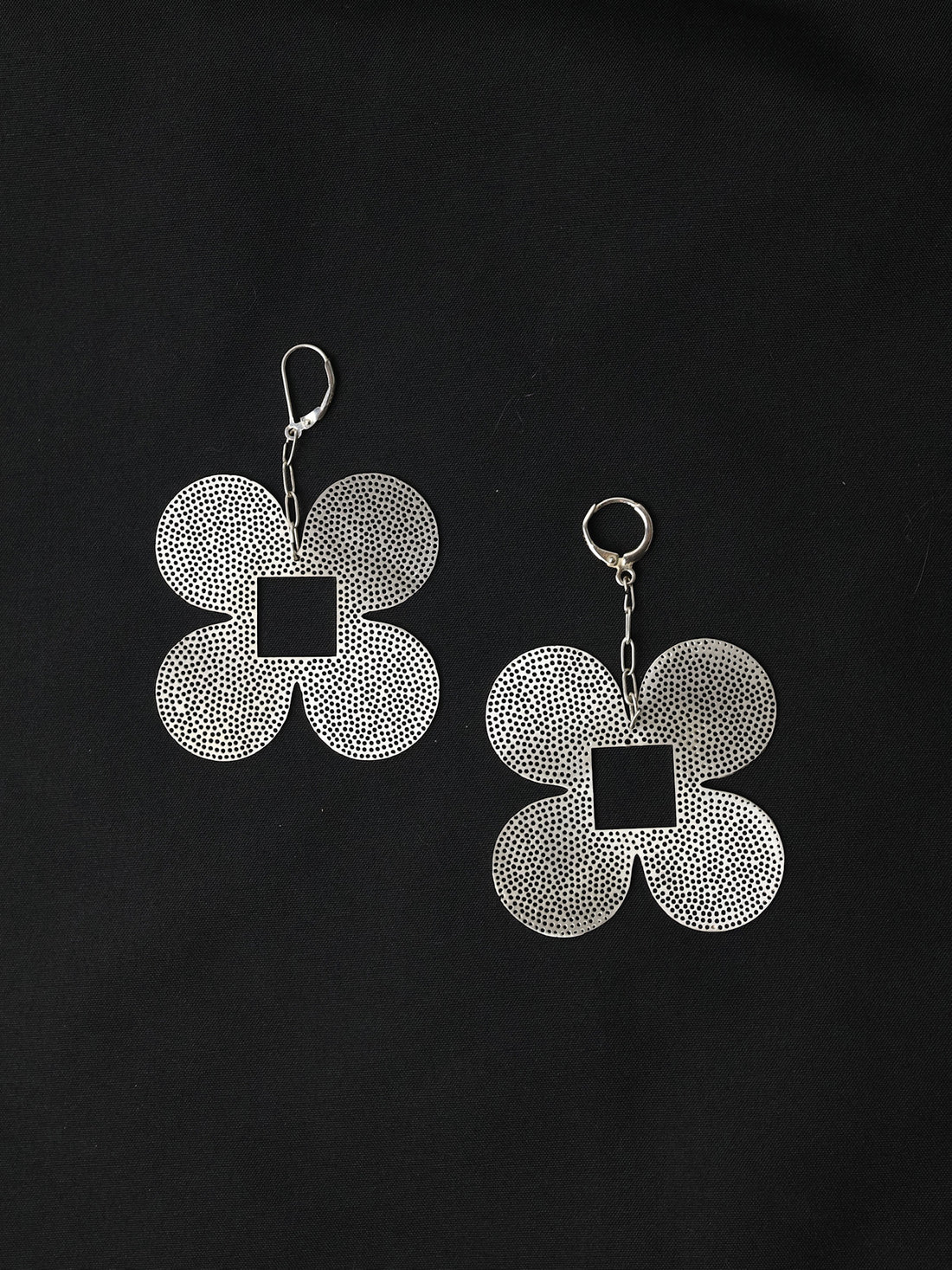 Airy Flower Earrings