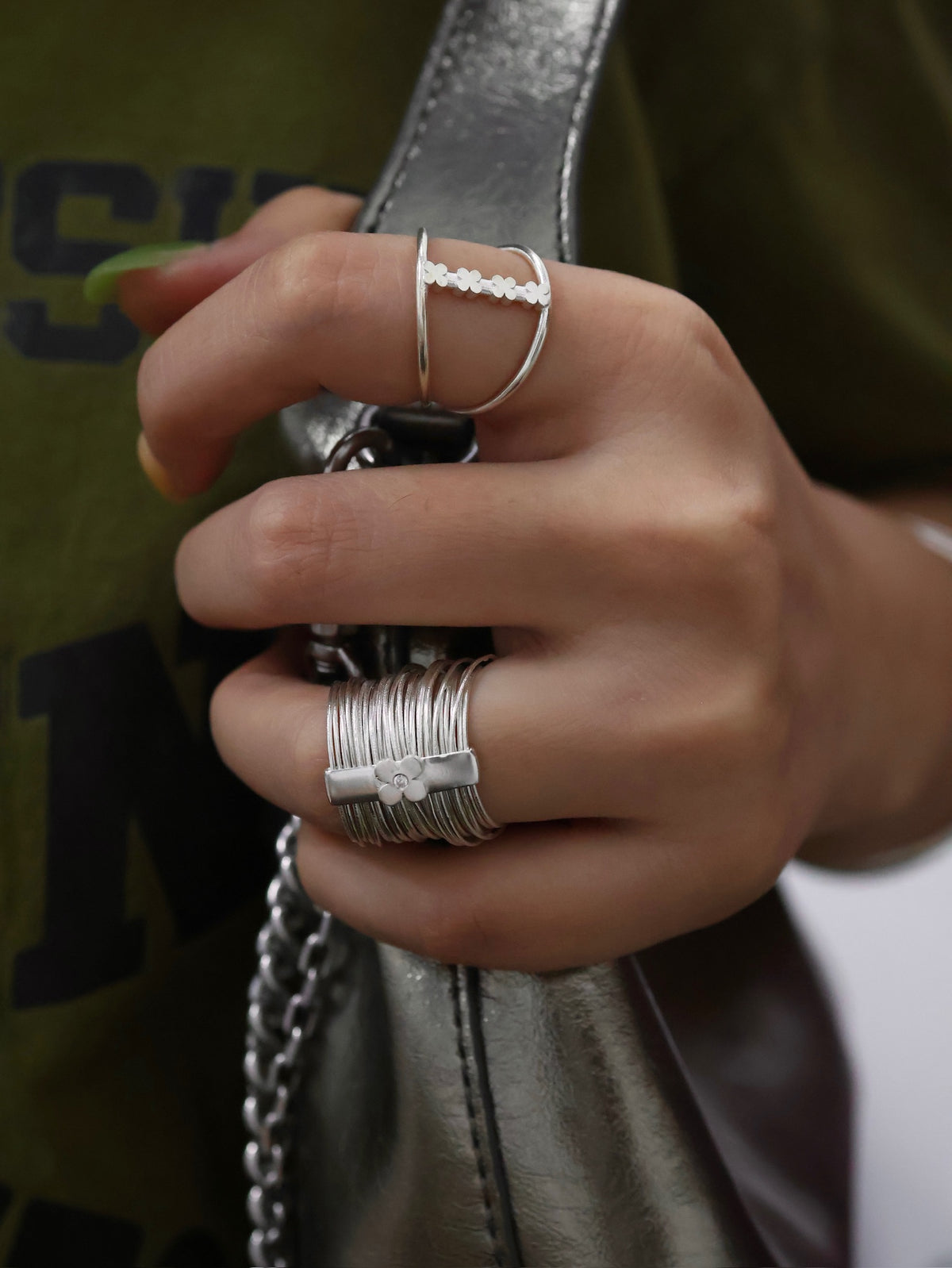 Loop Flower Ring